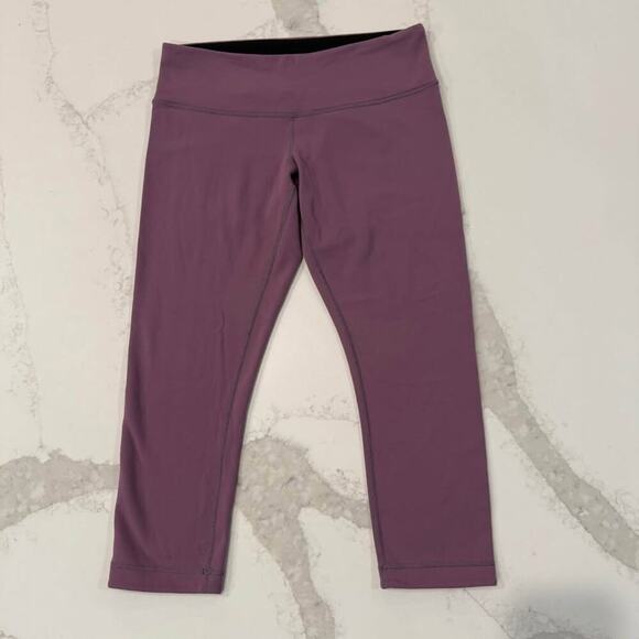 Lululemon Wunder Under Crop Reversible Leggings Women's 8 Purple Fog/Black Yoga - Picture 1 of 6